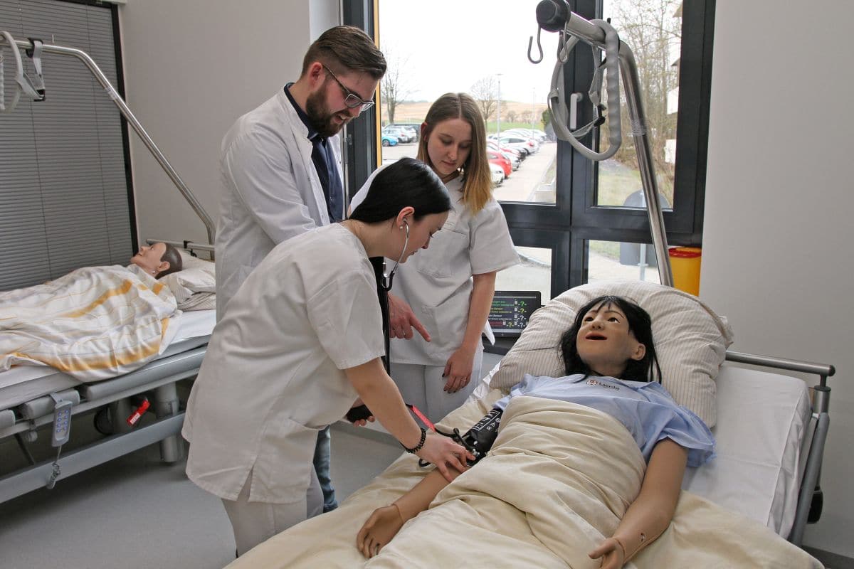 Pflegepuppe Nursing Anne_Berufsfachschule für Pflege Rotthalmünster
